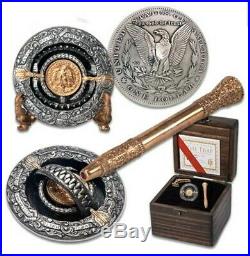 THE TRAP WITH THE GOLDEN BAIT ROMAN BOOTEN silver Morgan Dollar 2 Peso Gold coin